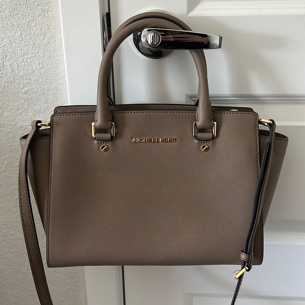 Michael Kors Taupe Selma Medium Leather Satchel
